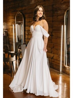 Coco - Off-the-Shoulder White Wedding Dress with Sweetheart Bodice